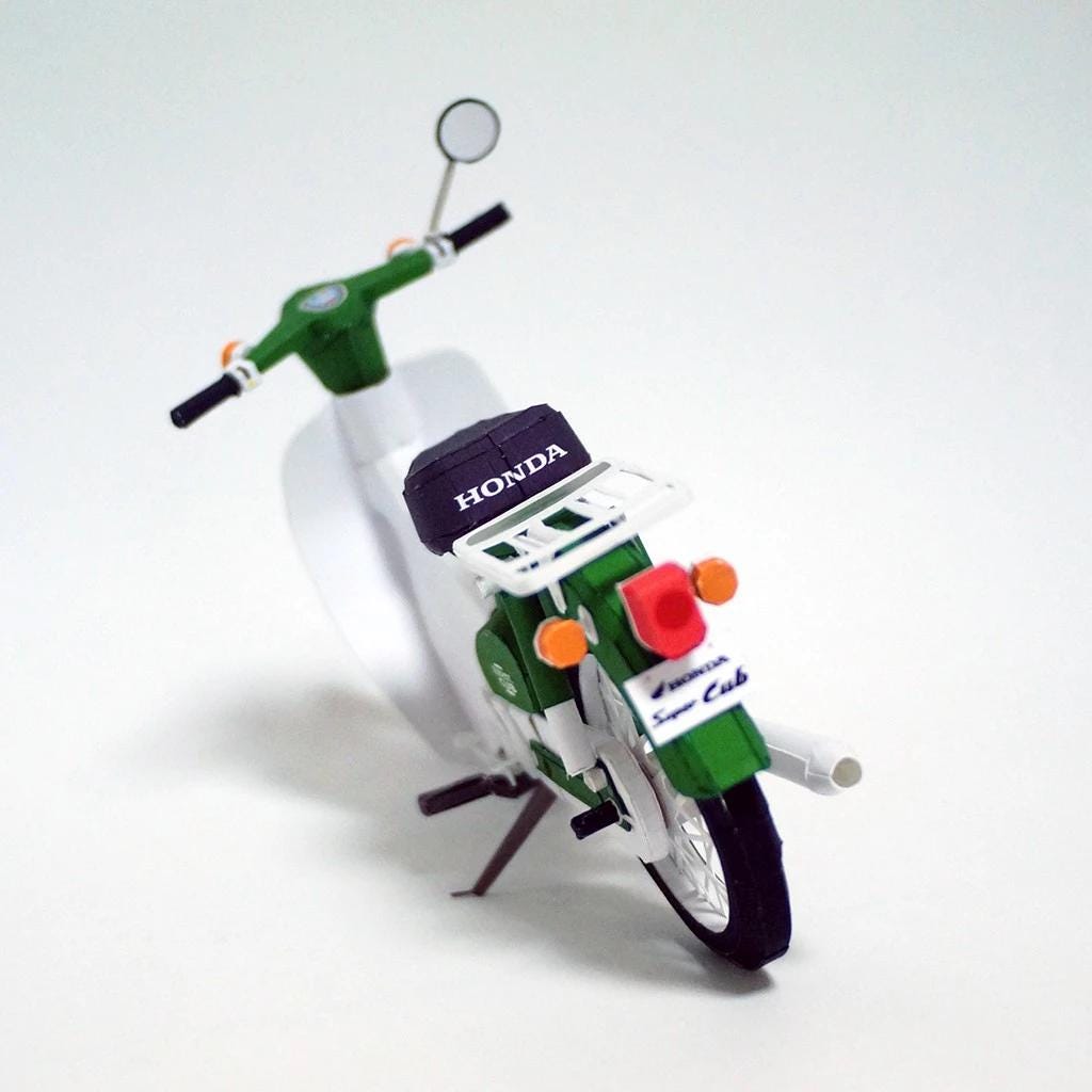 Honda Super Cub C50 DX-S Paper Model Kit: Miniature Diorama (DIY)