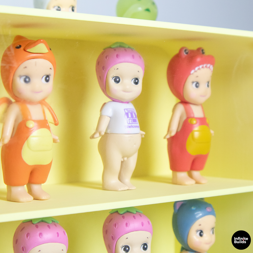 SMISKI & Sonny Angel Display Shelf Art Toy