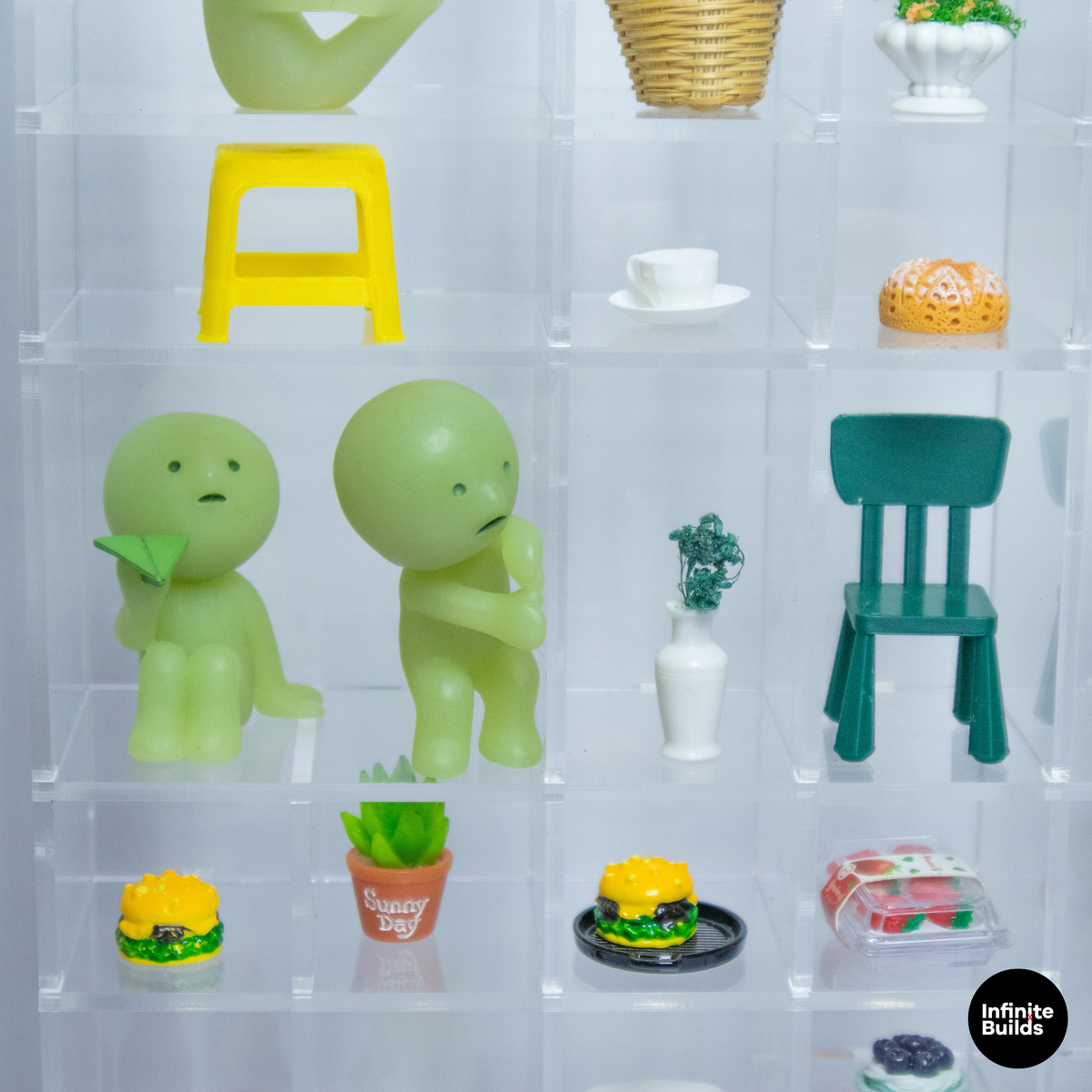 Giant Trinket Acrylic Smiski Shelf