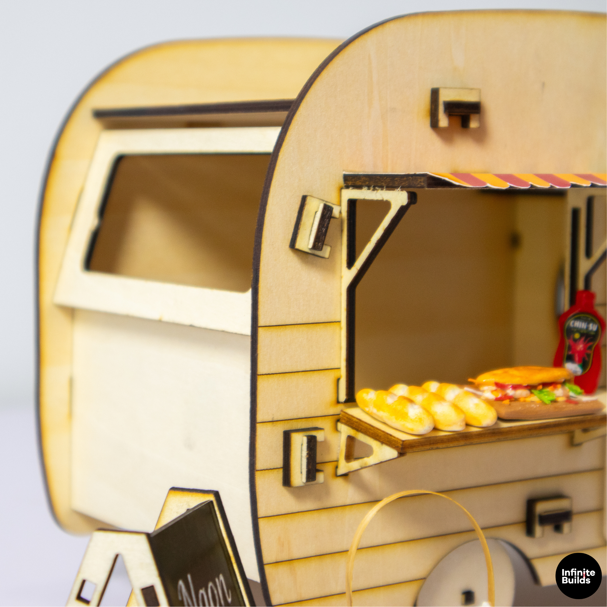 Vintage Camper Birdhouse Banh Mi Food Truck
