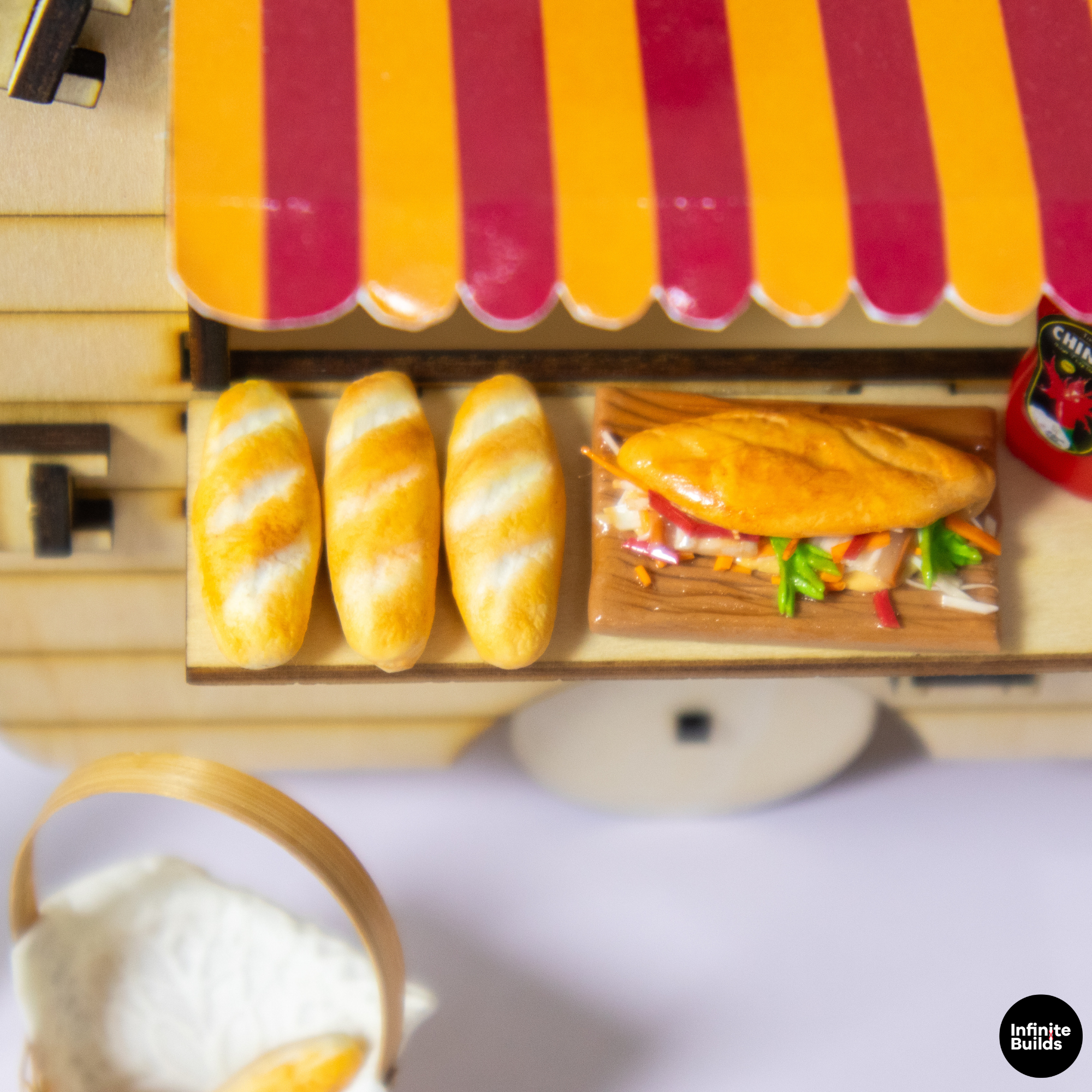 Vintage Camper Birdhouse Banh Mi Food Truck