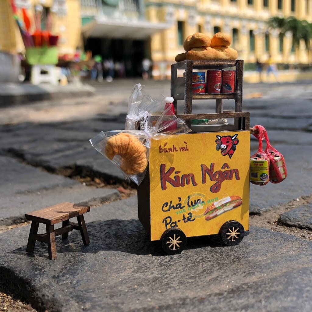 Vintage Banh Mi Cart Miniature DIY Kit: Vietnam Souvenir Dollhouse Decoration