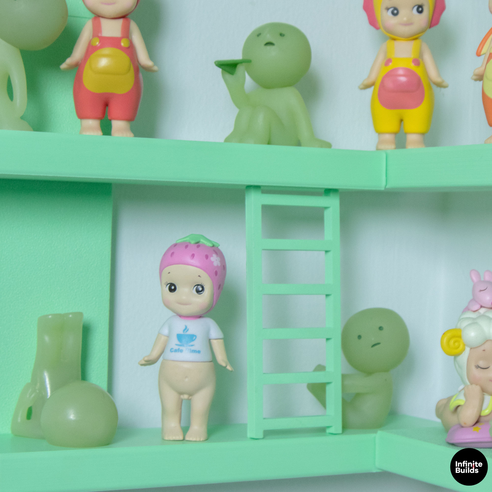 SMISKI & Sonny Angel Corner Wall Shelf