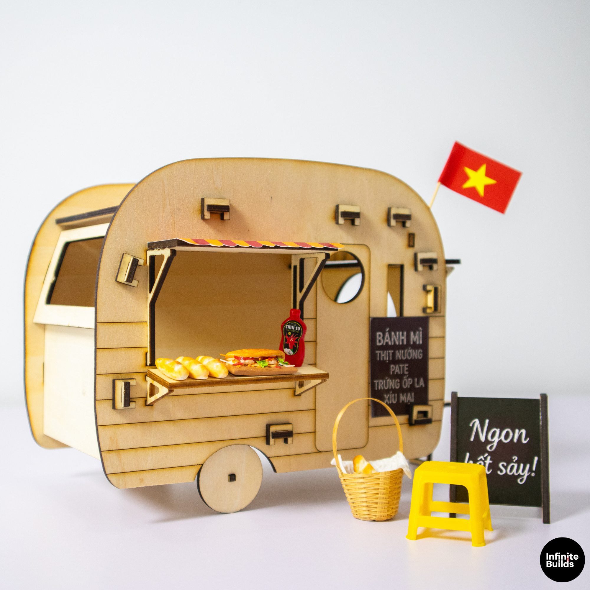 Vintage Camper Birdhouse Banh Mi Food Truck