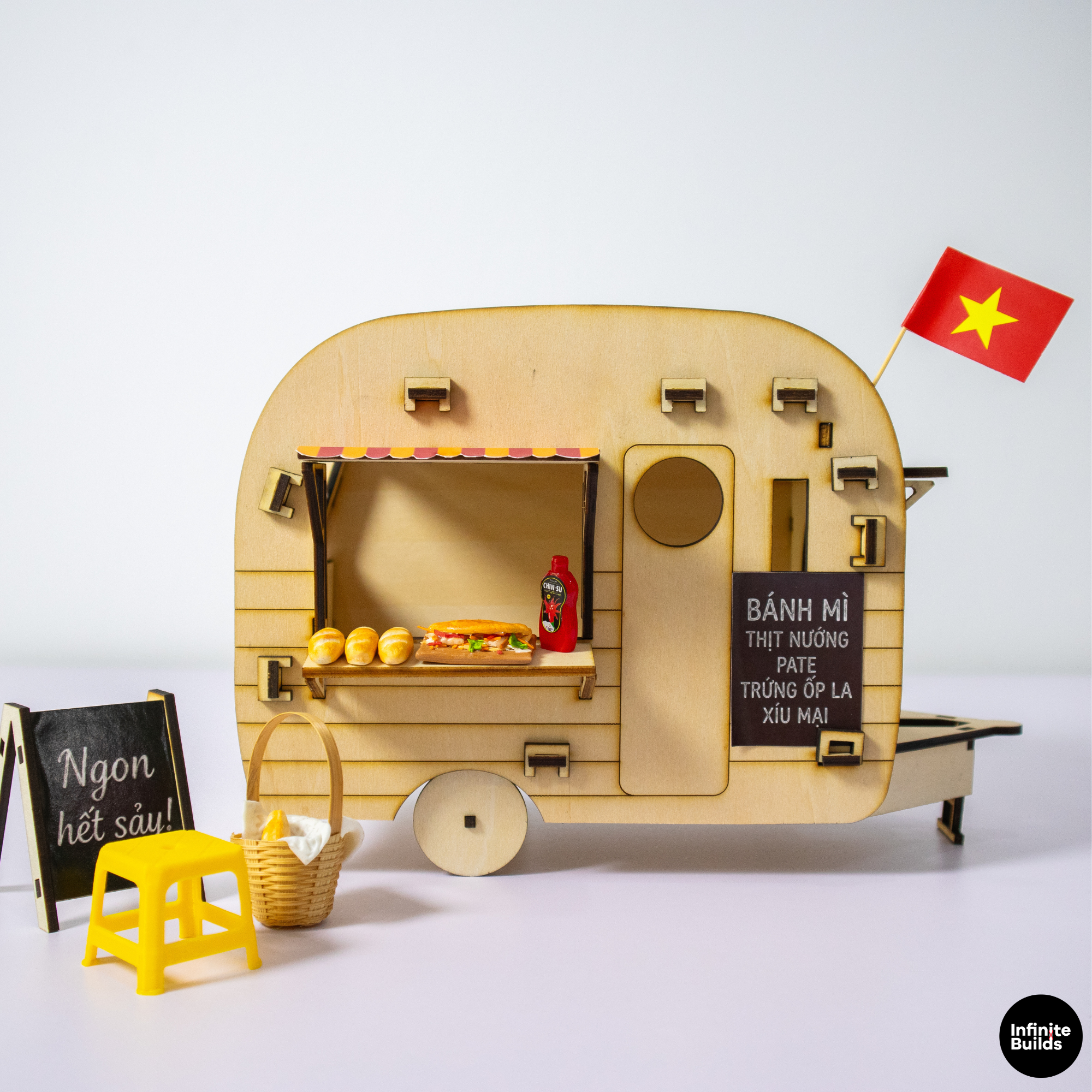 Vintage Camper Birdhouse Banh Mi Food Truck