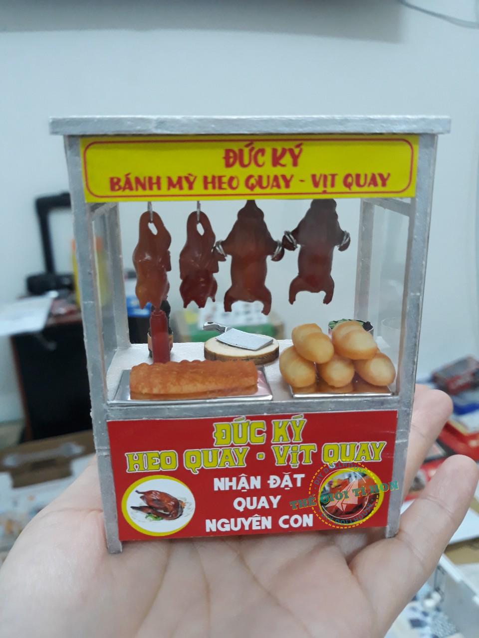 Miniature Roasted Pig DIY Kit: Vietnamese Street Food Stall Collectible