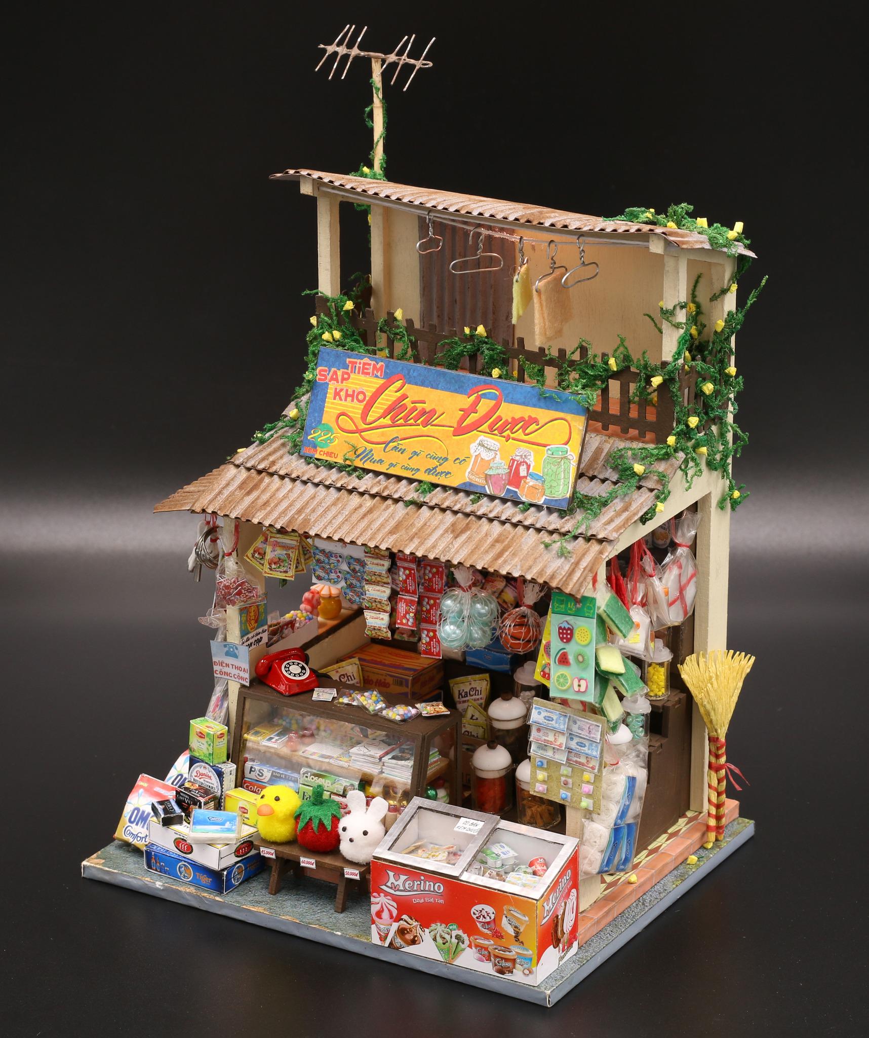 Miniature Vietnamese Convenience Store DIY Kit: Tiệm Sạp Khô Dollhouse Diorama