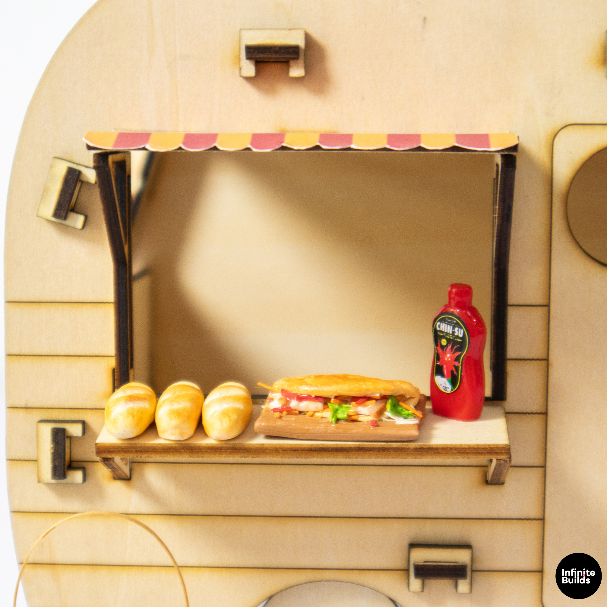 Vintage Camper Birdhouse Banh Mi Food Truck