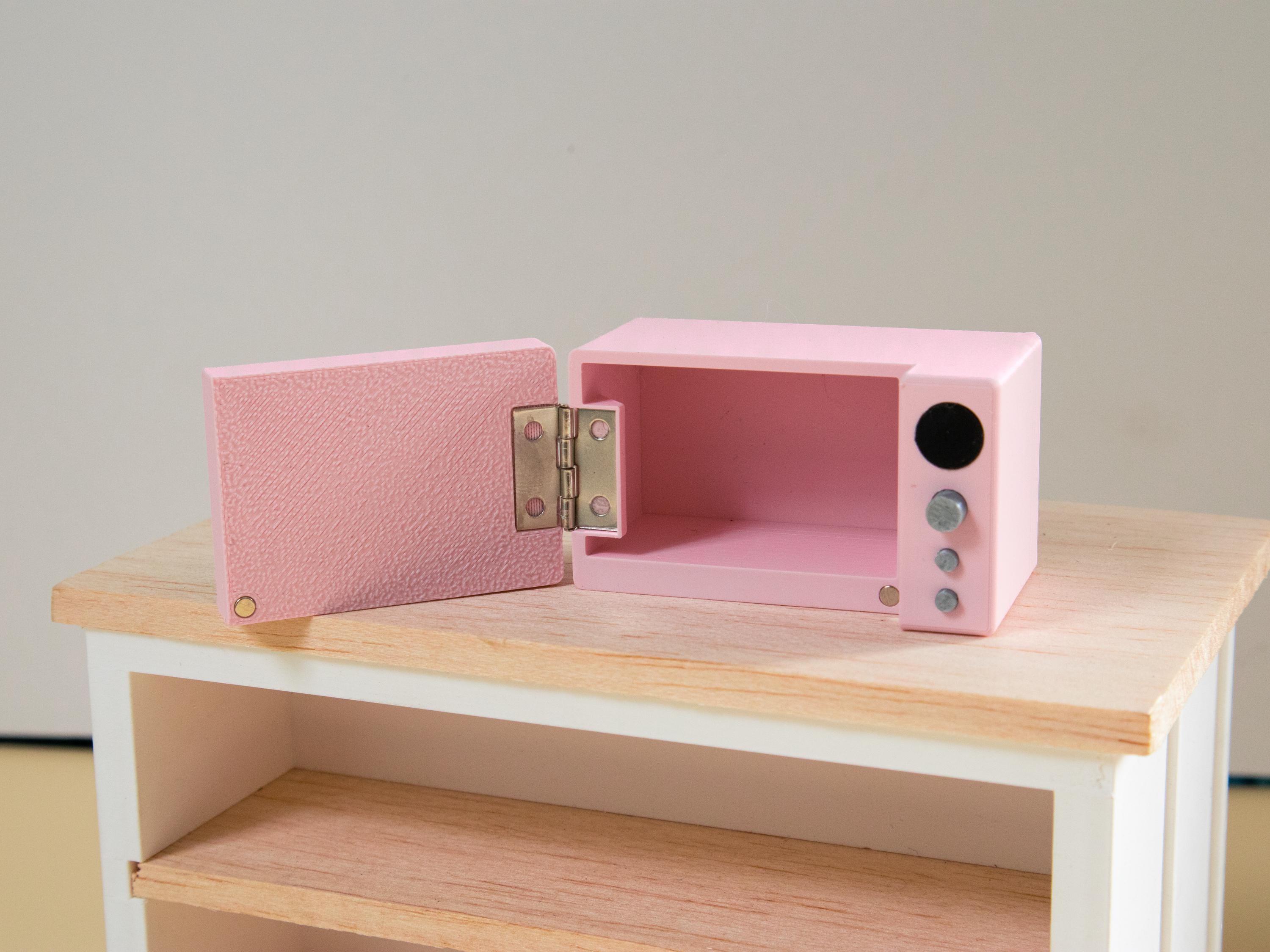 Miniature Retro Microwave | 1:12 Scale | Kitchen Appliance | Miniature Oven | Cute Kawaii Miniature | Roombox | Dollhouse Kitchen Accessory
