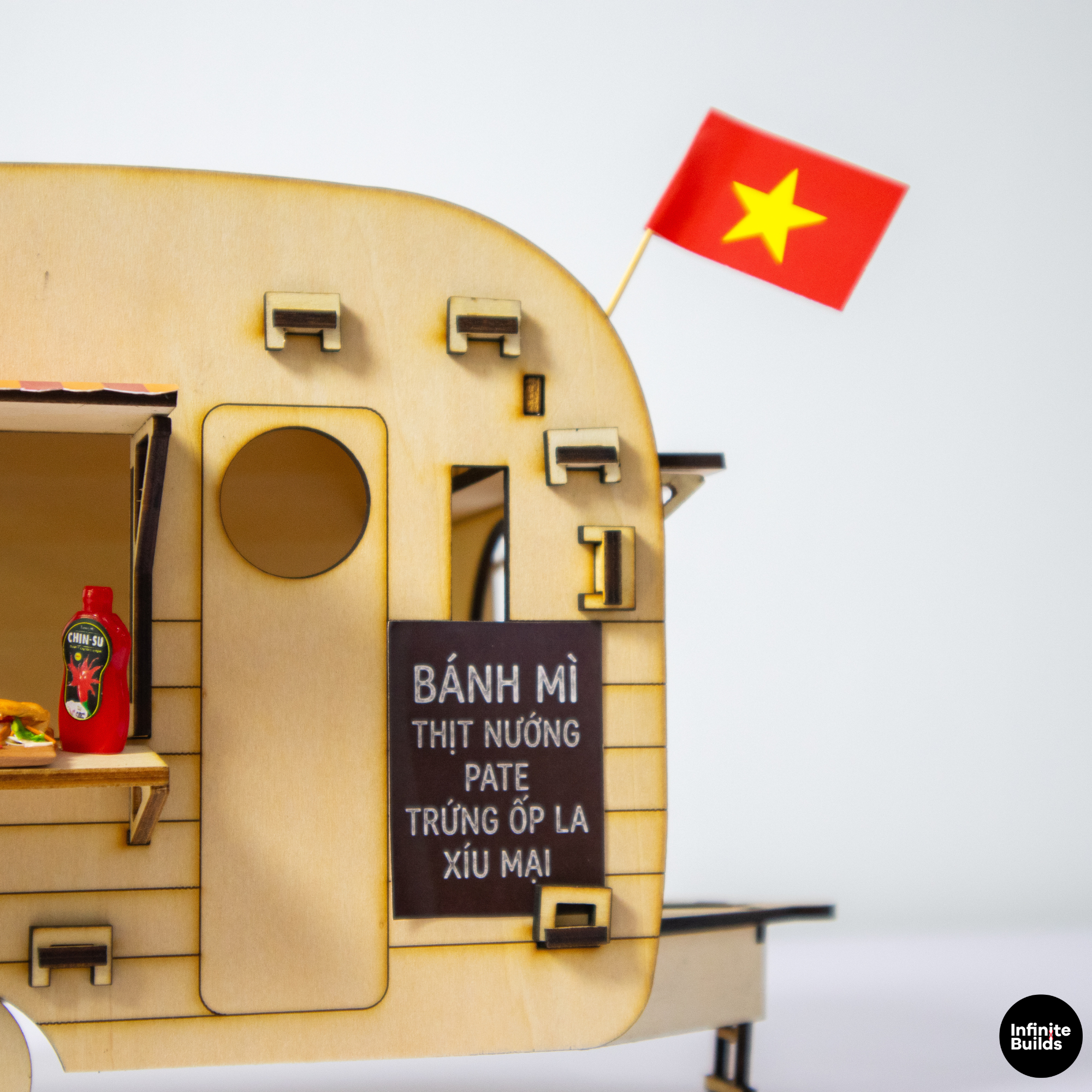 Vintage Camper Birdhouse Banh Mi Food Truck