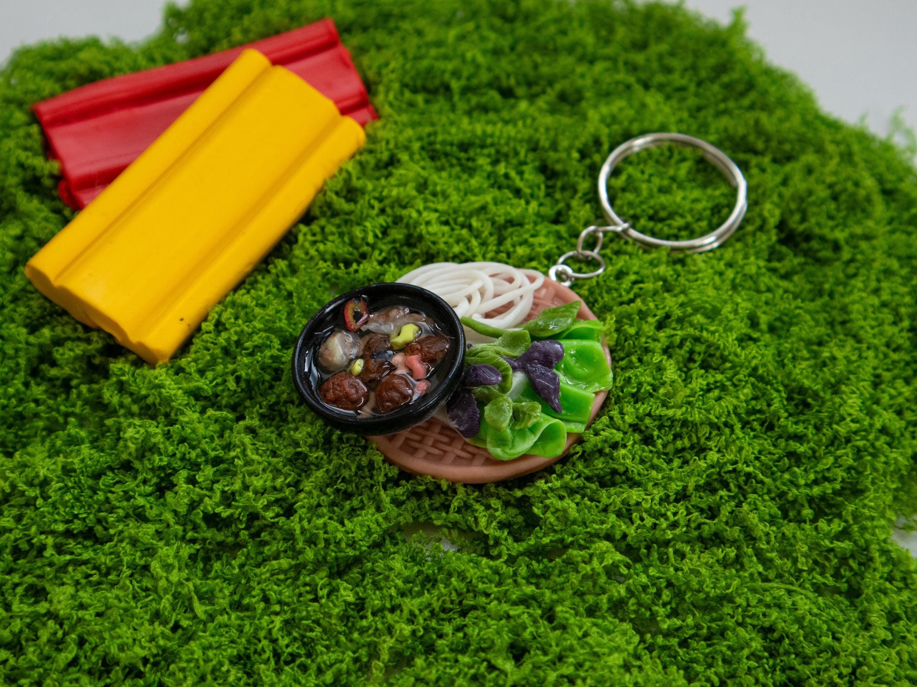 Miniature Bún Chả Keychain: Vietnamese Grilled Pork and Noodles