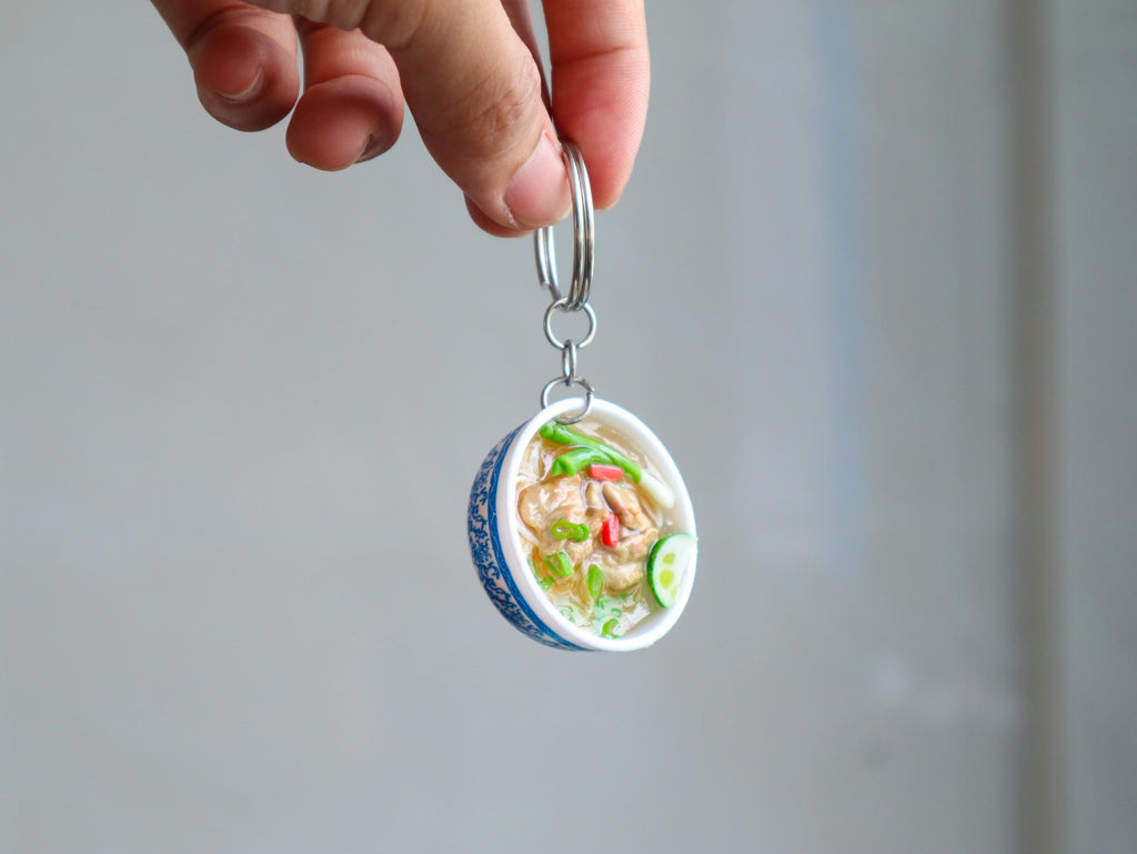 Miniature Pho Bo Keychain: Handmade Polymer Clay Vietnamese Food | Vietnamese beef noodle soup