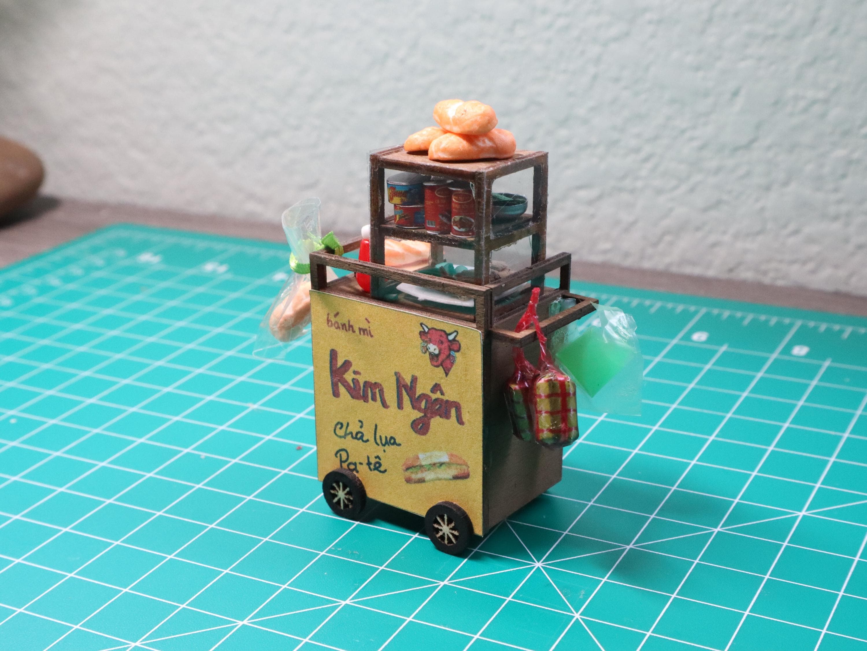 Vintage Banh Mi Cart Miniature DIY Kit: Vietnam Souvenir Dollhouse Decoration