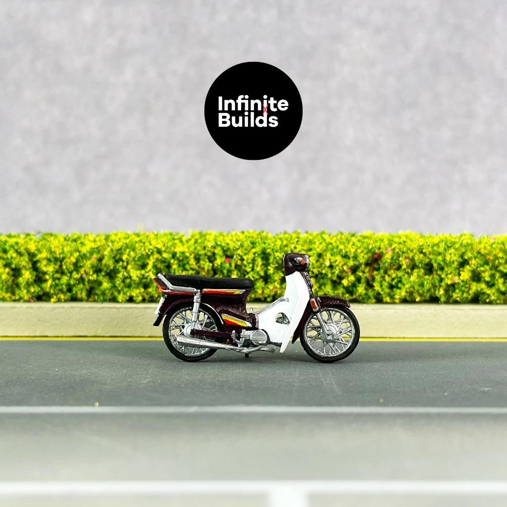 Miniature Honda Dream II Motorbike | 1:64 Scale | Model Scooter | Figure Collector | Vietnamese Scooter | 3D Resin Printed | Diorama