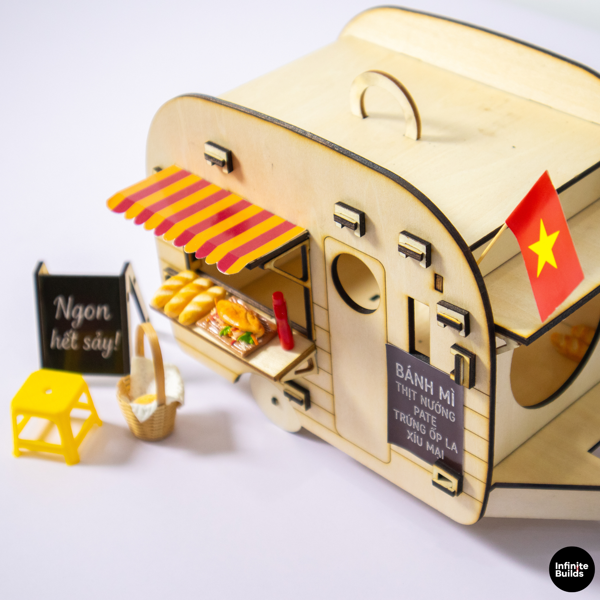Vintage Camper Birdhouse Banh Mi Food Truck