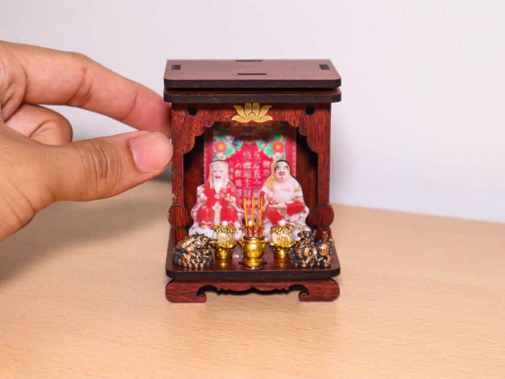 Miniature Vietnamese Altar of Earth and Wealth God: Collectible Lucky Decor
