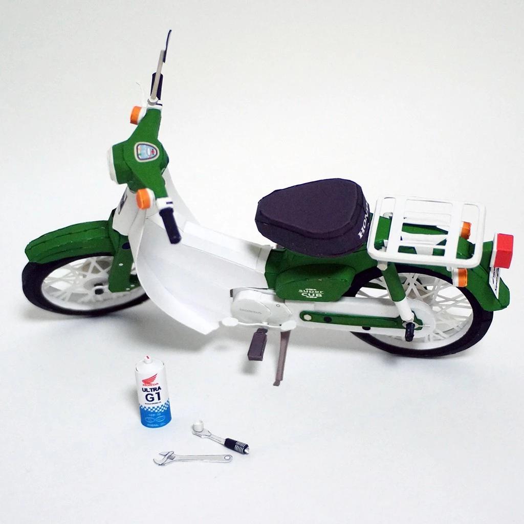 Honda Super Cub C50 DX-S Paper Model Kit: Miniature Diorama (DIY)