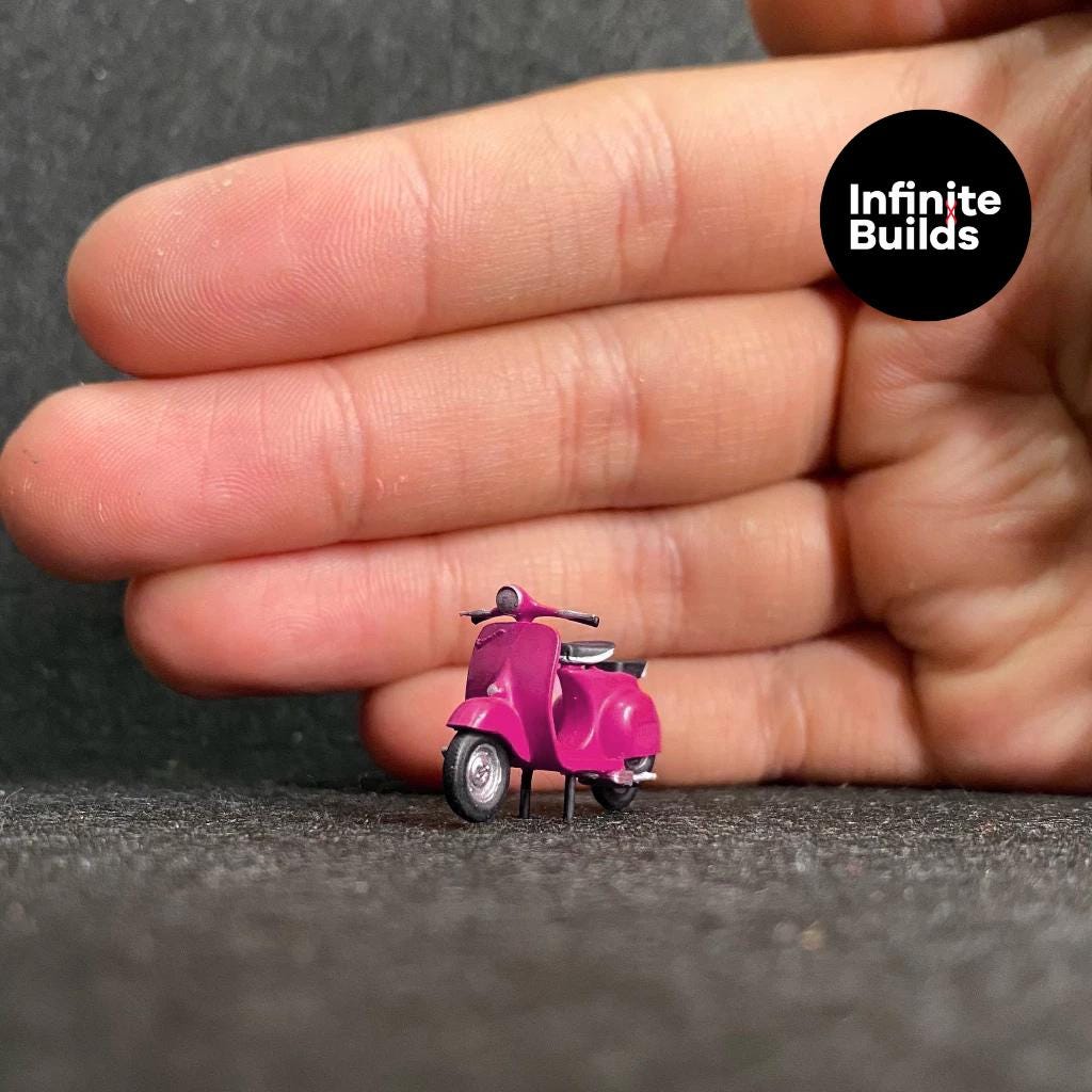 Miniature Vespa Motorbike | 1:64 Scale | Diorama Miniature | Italian Motorbike | 3D Resin Print | Hand painted | Scale Model