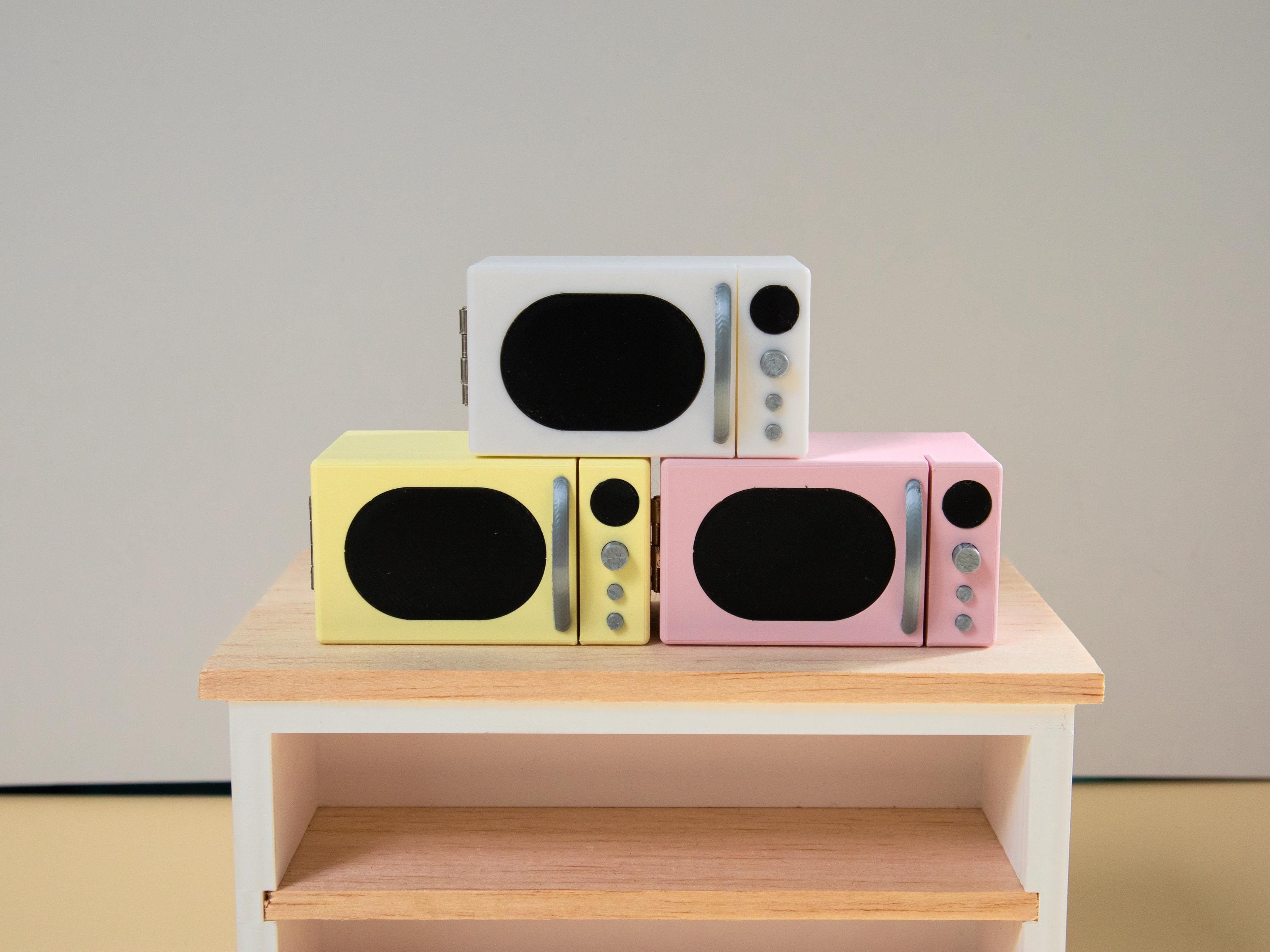 Miniature Retro Microwave | 1:12 Scale | Kitchen Appliance | Miniature Oven | Cute Kawaii Miniature | Roombox | Dollhouse Kitchen Accessory