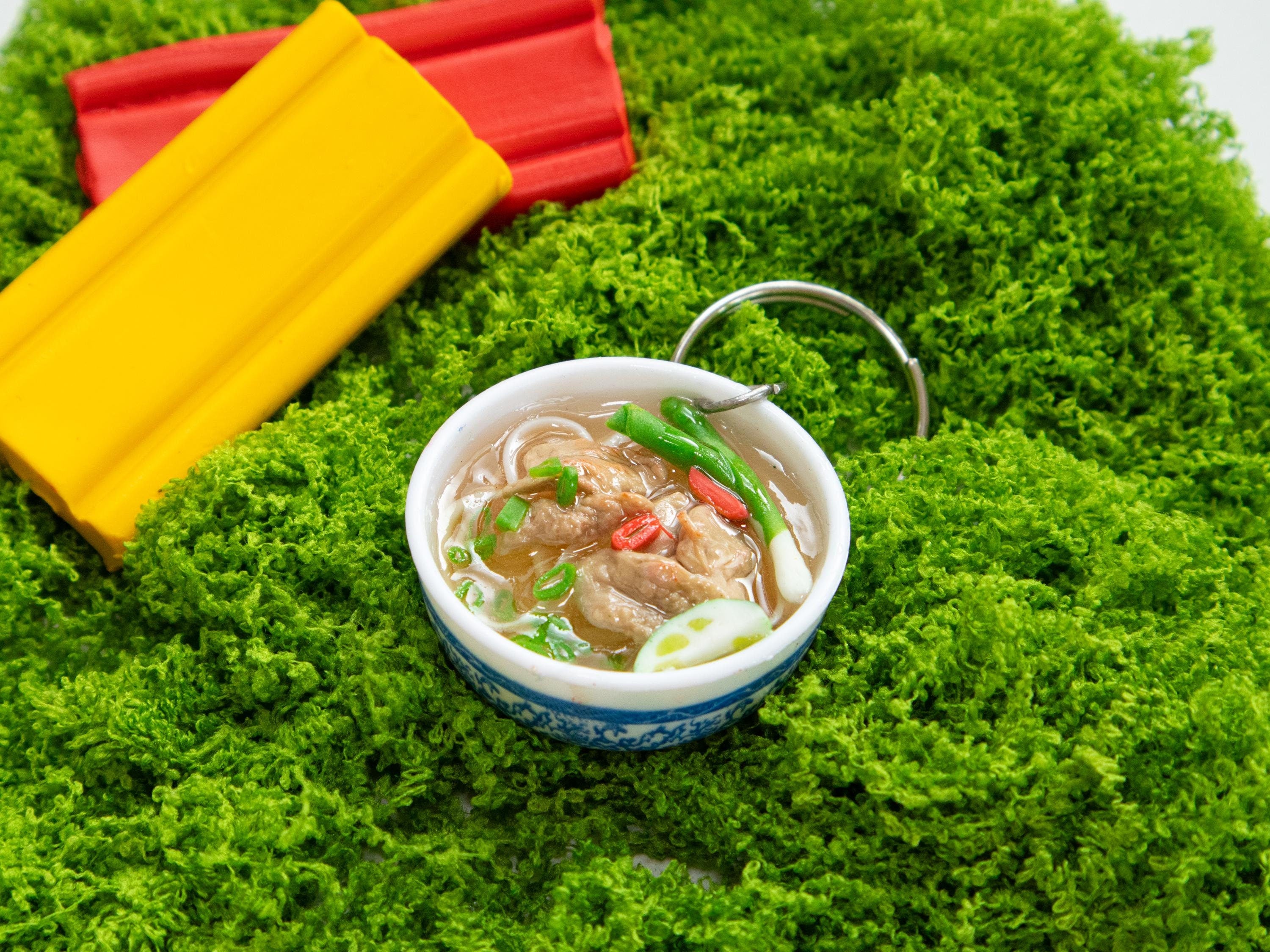 Miniature Pho Bo Keychain: Handmade Polymer Clay Vietnamese Food | Vietnamese beef noodle soup