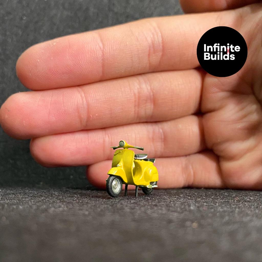 Miniature Vespa Motorbike | 1:64 Scale | Diorama Miniature | Italian Motorbike | 3D Resin Print | Hand painted | Scale Model