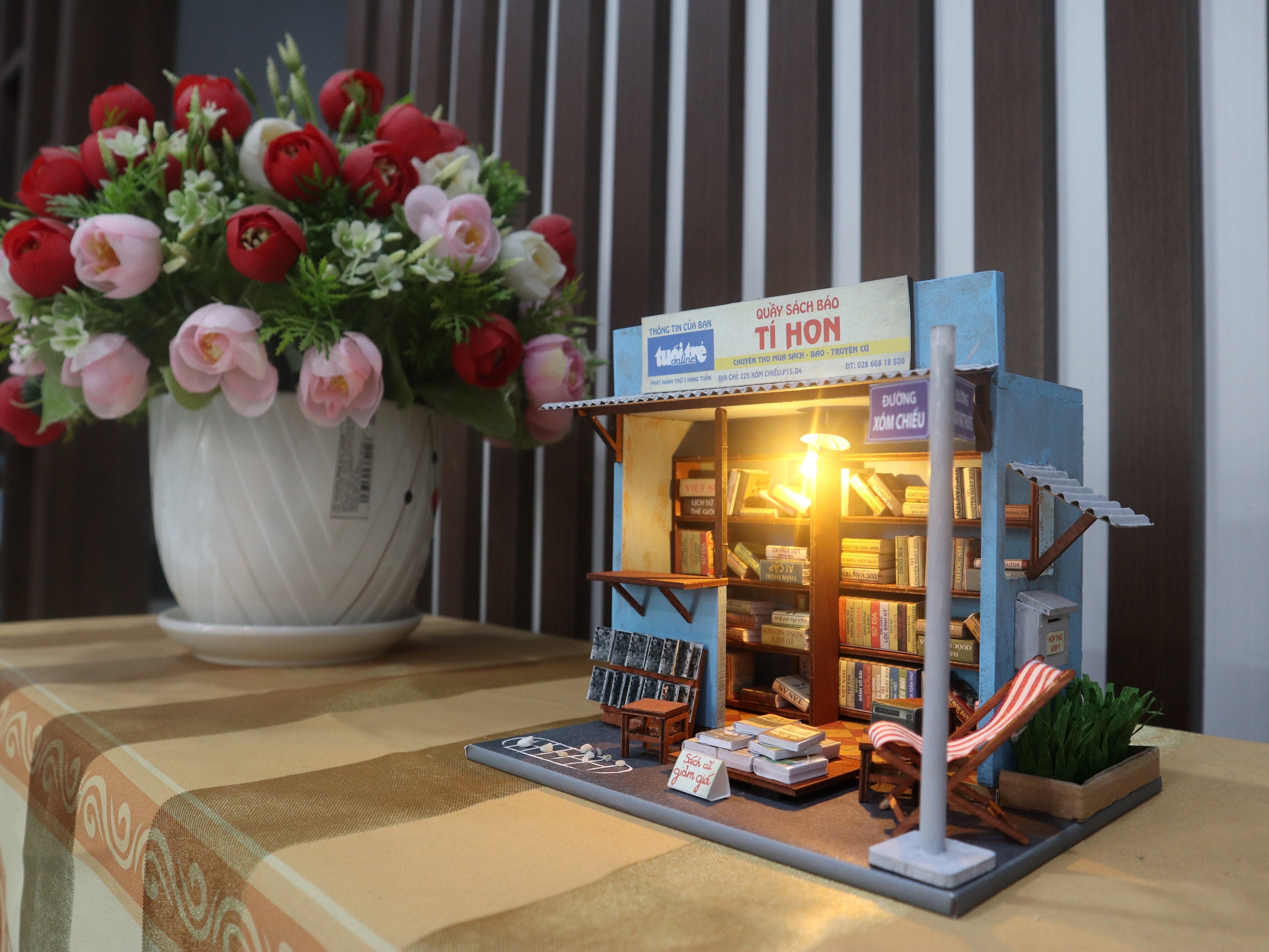 Vintage Vietnam Bookshop DIY Kit | 3D Wooden Puzzle | Travel Souvenir | Vietnam Collectible Set