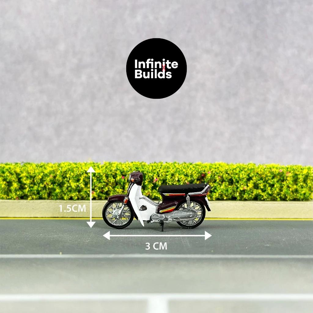 Miniature Honda Dream II Motorbike | 1:64 Scale | Model Scooter | Figure Collector | Vietnamese Scooter | 3D Resin Printed | Diorama