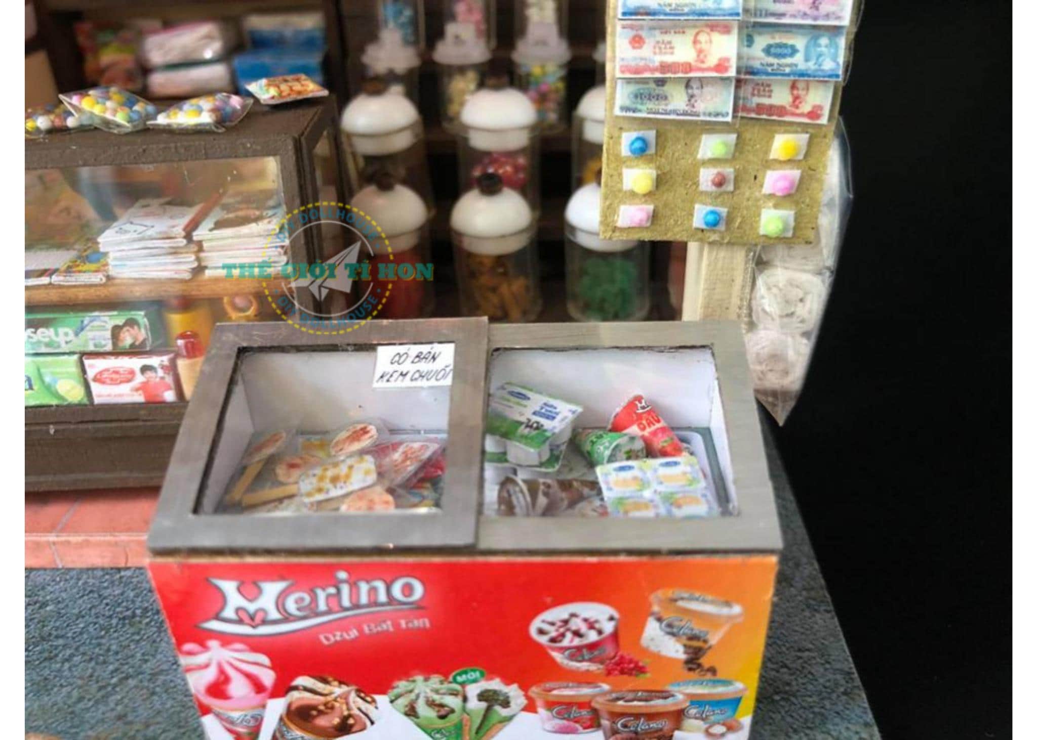 Miniature Vietnamese Convenience Store DIY Kit: Tiệm Sạp Khô Dollhouse Diorama