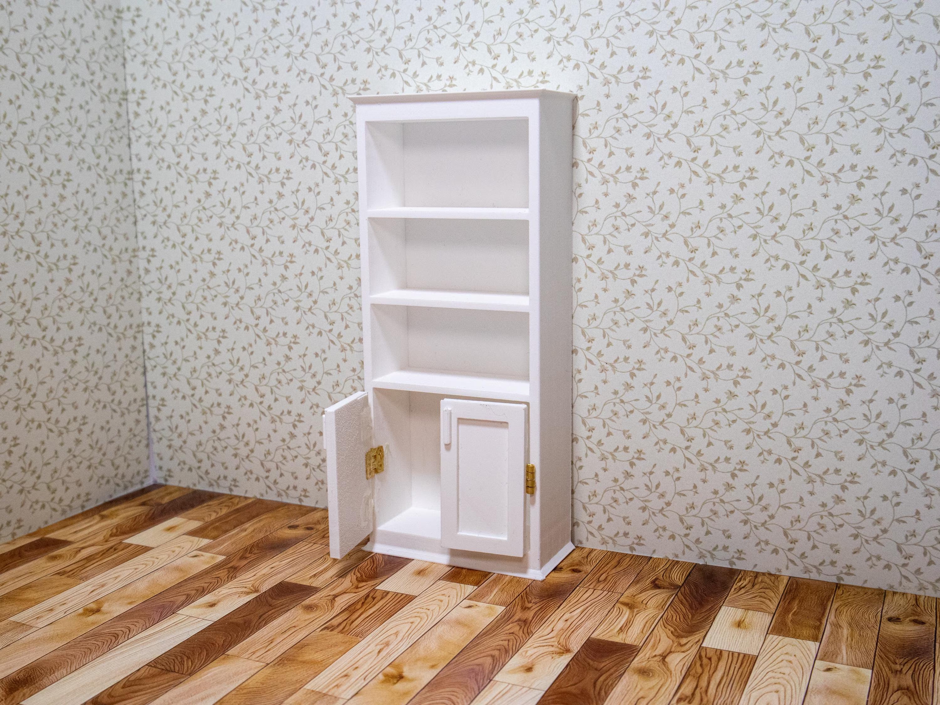 Miniature Classic Tall Bookshelf Set 1:12