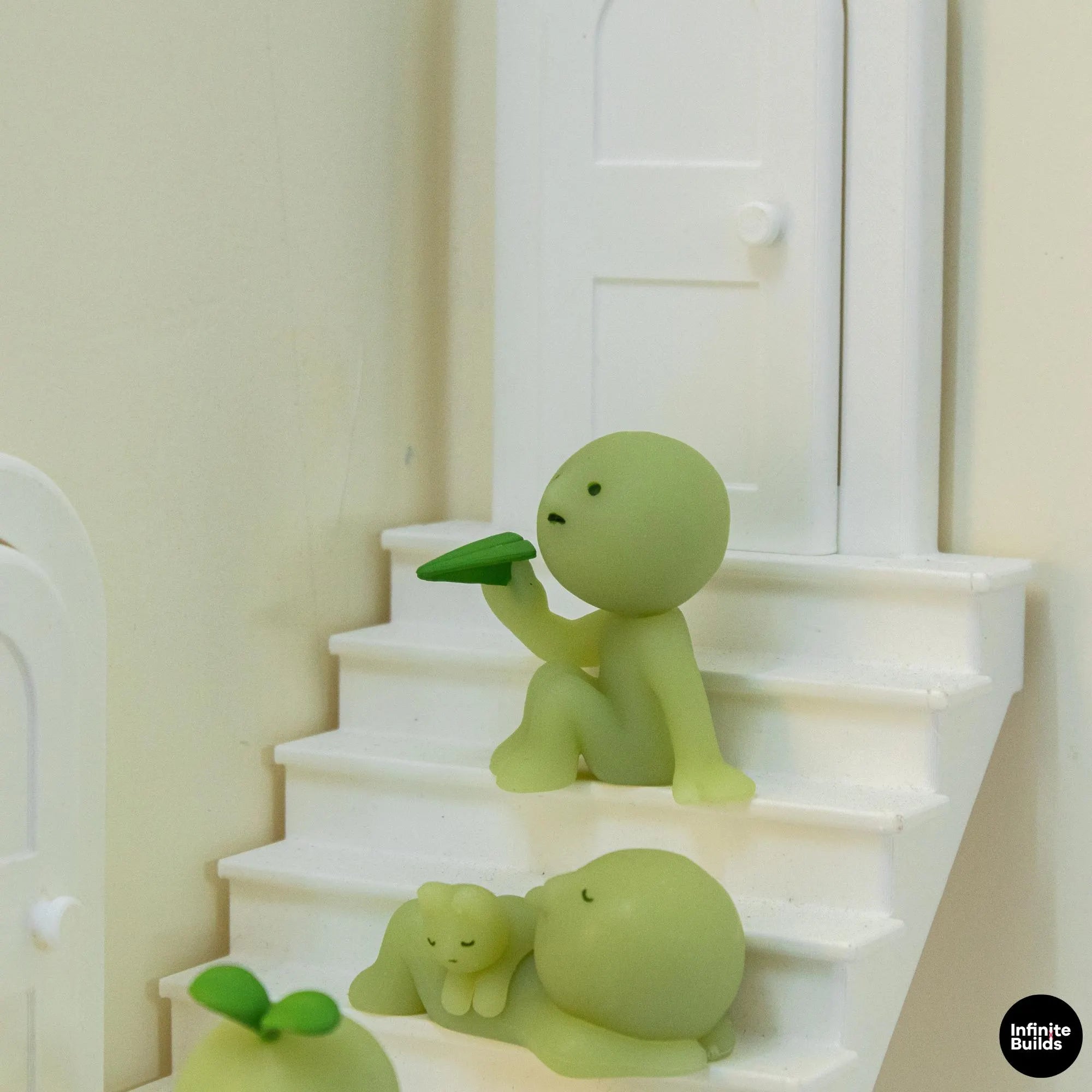Mini Staircase Wall Shelf | Fits 1:12 Scale | PLA plastic | Smiski’s Furniture Style | Dollhouse Wall Decor | Cute Mini Display Shelf