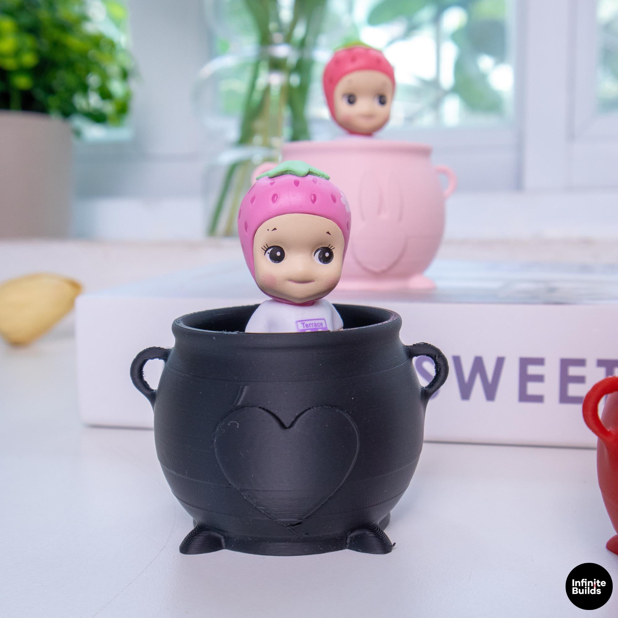 Sonny Angel Cauldron Display | 1:12 Scale | 3D Printed Mini Pot | Kawaii Desk Decor | Smiski Furniture Style | Gift for Collectors